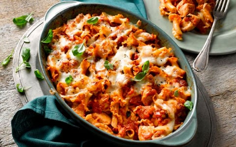 chicken-and-mozzarella-pasta-bake2